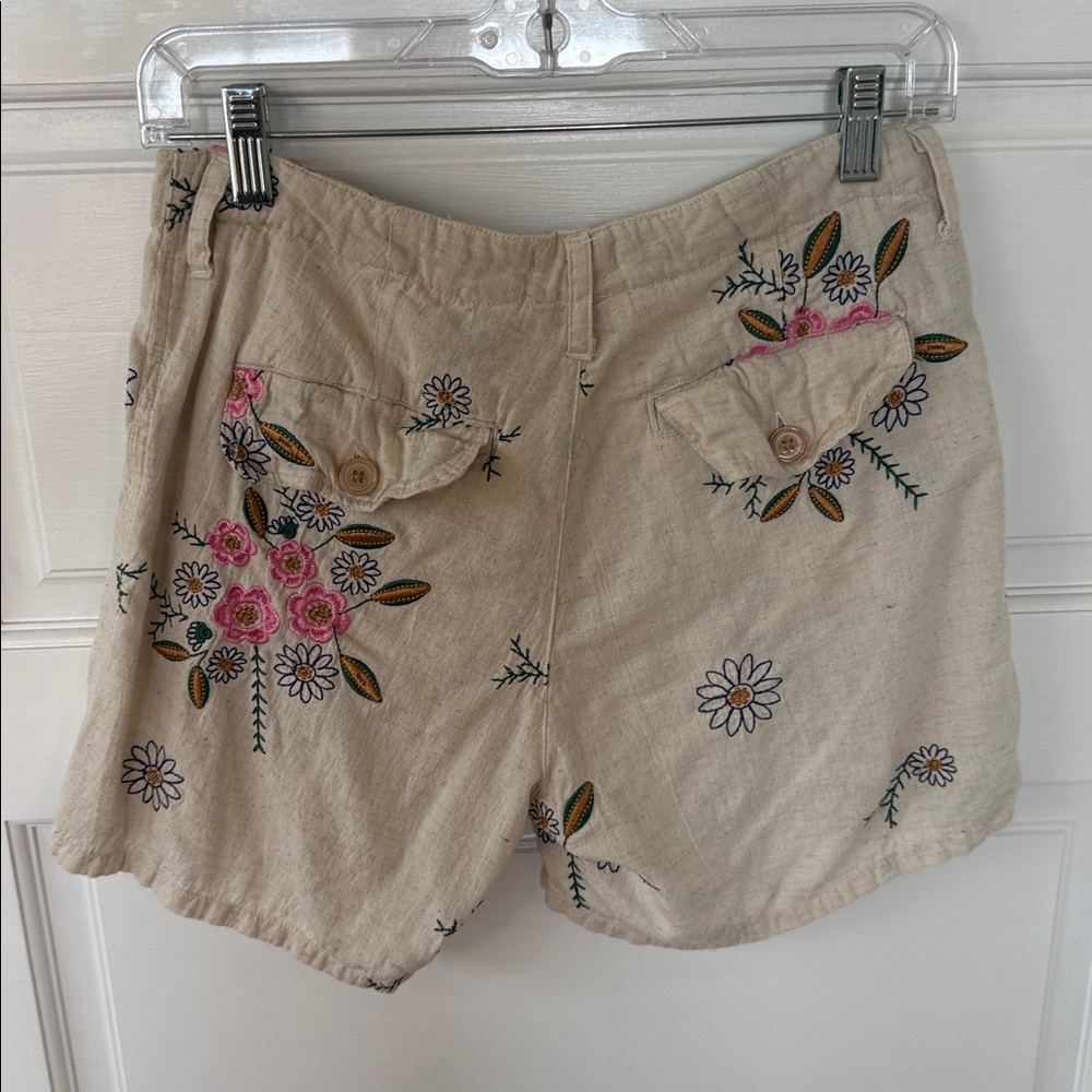 dylan  Floral Embroidered NWOT size 4 - Picture 3 of 4